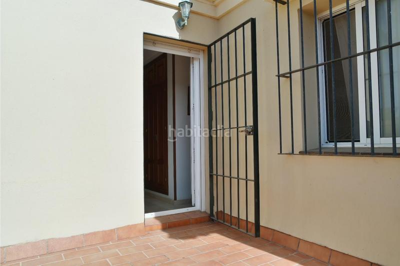 Foto aa603d00-082c-4ad8-85a4-5c080b0ce54c. Casa bifamiliare con parcheggio in V Centenario-Piletas-Capuchinos Sanlúcar de Barrameda