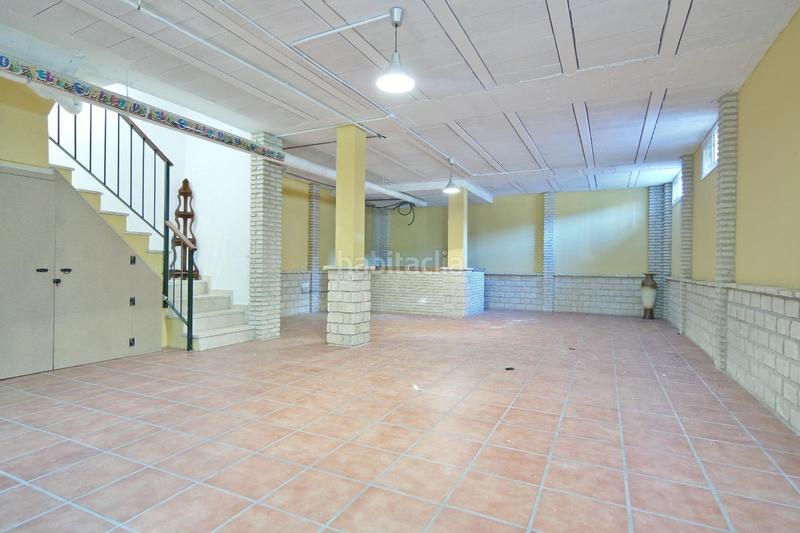 Foto 62c560ab-093f-46d5-b7dc-5b71dfd30642. Casa aparellada amb aparcament a Caballero Bonald-S. José Obrero-Guadalcacín Jerez de la Frontera