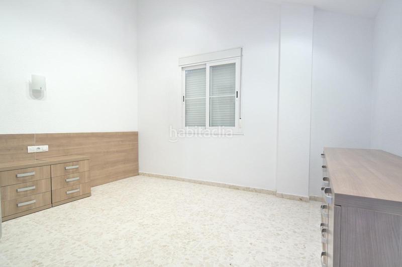 Foto 724f2666-a642-409f-8c23-9c1ee1152ebe. Casa aparellada amb aparcament a Caballero Bonald-S. José Obrero-Guadalcacín Jerez de la Frontera