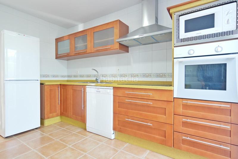 Foto d72ed3ec-4389-426b-93d1-c000eabd7468. Casa aparellada amb aparcament a Caballero Bonald-S. José Obrero-Guadalcacín Jerez de la Frontera