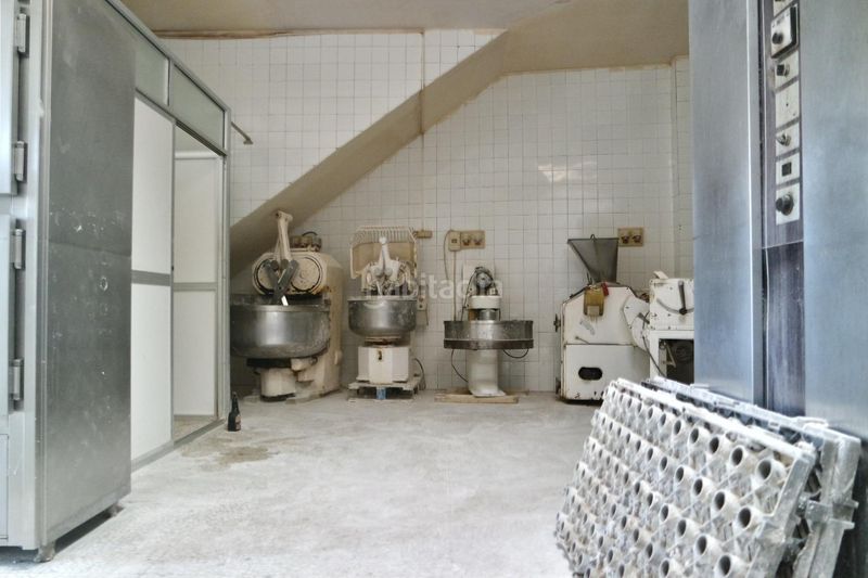 Foto 01b32479-e9eb-4e33-ac0e-02cd2da1f6a1. Local comercial a Ayuntamiento-Barrio Alto Sanlúcar de Barrameda