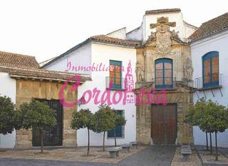 Maison à Sta. Marina - San Andrés - San Pablo - San Lorenzo. Magnifica casa de 414m2 en casco historico, 3 fincas independien