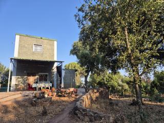 Masia en Las Jaras. Magnifica finca rustica proindiviso con casa y piscina desmontab