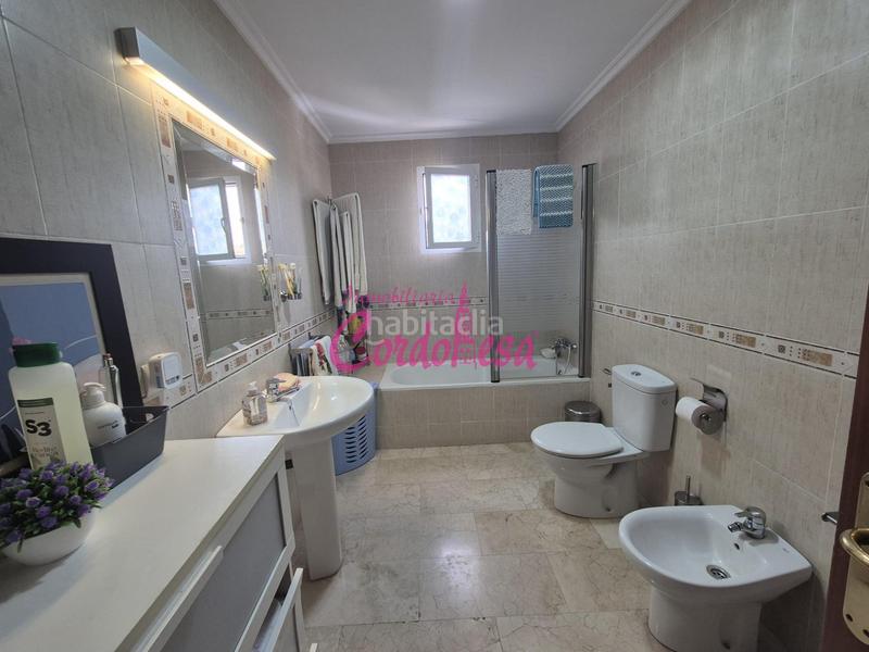 Foto 9165e498-ad4d-486f-bd91-b87141248e54. Chalet magnifico chalet con piscina y garaje en los encinares. Alcolea!!!! en Córdoba