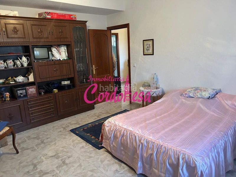 Foto 05f67b29-259e-4edc-9434-d2e737a3a551. Chalet magnifica chalet independiente en Alcolea, con zona de jardin y arboles frutales!!! en Córdoba