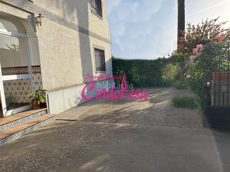 Foto 7b66770f-93bd-44fa-b471-6a510723eb9e. Chalet magnifica chalet independiente en Alcolea, con zona de jardin y arboles frutales!!! en Córdoba