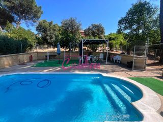 Masia a El Brillante -El Naranjo - El Tablero. Amplia casa con terreno en trassierra, córdoba