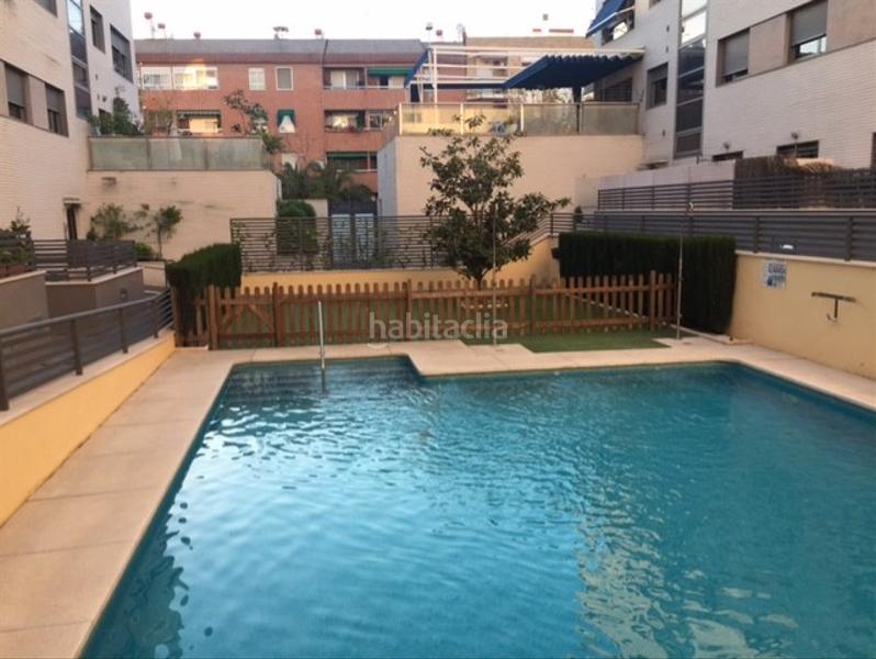 Foto f687aaaa-7e9b-4ca7-90ea-f47f0d0e5106. Piso excelente piso con garaje y trastero junto al vial en Córdoba