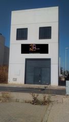 Miete Fabrikhalle in El Higuerón. Nave industrial junto al decathlon
