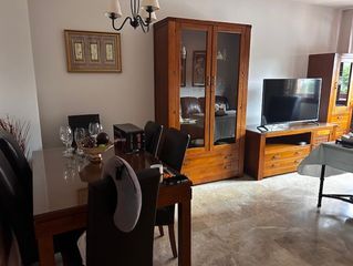 Location Appartement à Ciudad Jardín - Zoco. Piso de pocos años de construccion en zona zoco