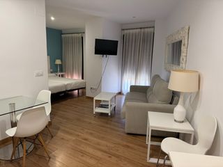 Alquiler Apartamento en Centro. Ideal apartamento en zona centro junto plaza de colon