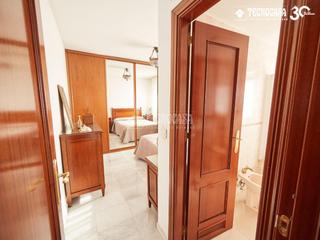 Piso en Joaquina Eguaras. Piso en venta en granada