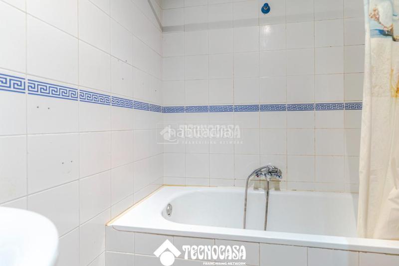 Foto d2fc1dbf-869e-45d0-8e0c-ba37fd80f00b. Etagenwohnung in Almanjáyar Granada