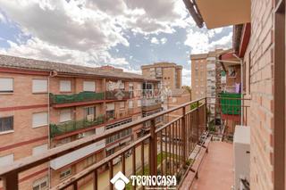 Piso en Cartuja. Piso en venta en granada