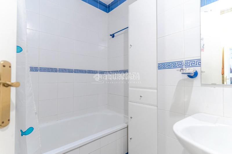 Foto 382e2c03-d6aa-42f1-ae60-d4df2a2aaea0. Piso  en venta en Almanjáyar Granada