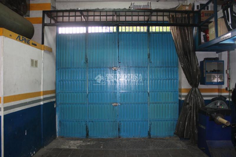 Foto 2aade4df-fe61-44cf-8361-75658502fc95. Local comercial  en venta en Joaquina Eguaras Granada