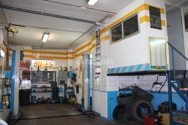 Foto 2d9d4f5e-5886-42c4-a27d-19e31d7c77b5. Local comercial  en venta en Joaquina Eguaras Granada