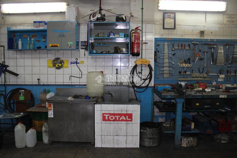 Foto 6624dfad-1211-47d6-9257-3c40f8ce223d. Local comercial  en venta en Joaquina Eguaras Granada