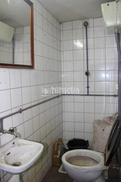 Foto 7cadc99a-866f-4e3d-8c00-5a3a34ef4a11. Local comercial  en venta en Joaquina Eguaras Granada