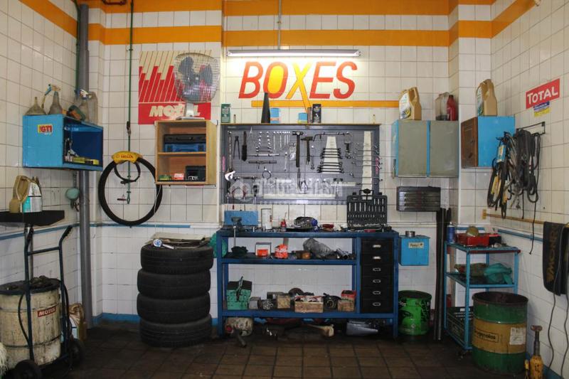 Foto b0b6fe85-1d4e-41eb-9862-a33edfffff6f. Local comercial  en venta en Joaquina Eguaras Granada