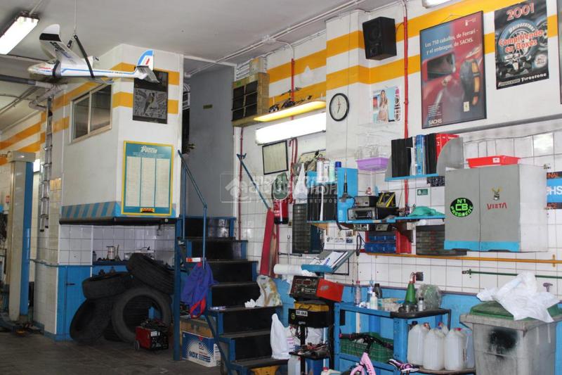 Foto eb84a31c-9e90-4e10-9ae9-02f4b34909be. Local comercial  en venta en Joaquina Eguaras Granada