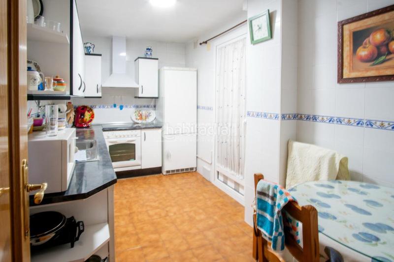 Foto 24632e75-01bc-40ad-9cd9-1beb904bf8ef. Appartement avec parking dans Almanjáyar Granada