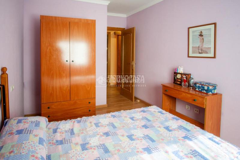 Foto 62a50609-cbc4-42cd-89ef-4d36984d5cf2. Appartement avec parking dans Almanjáyar Granada