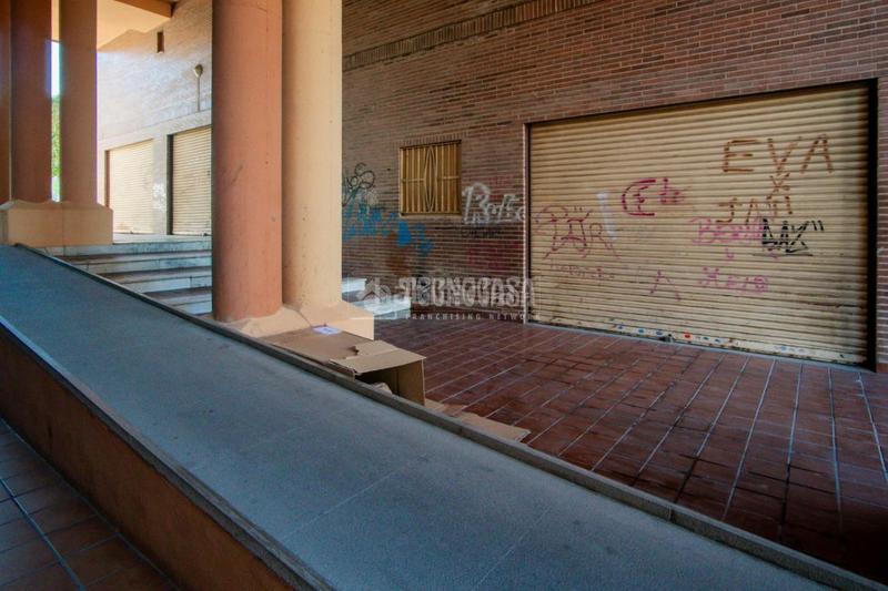 Foto 129053ff-99ba-41b4-a421-3947069f69e8. Alquiler local comercial  en alquiler en Granada