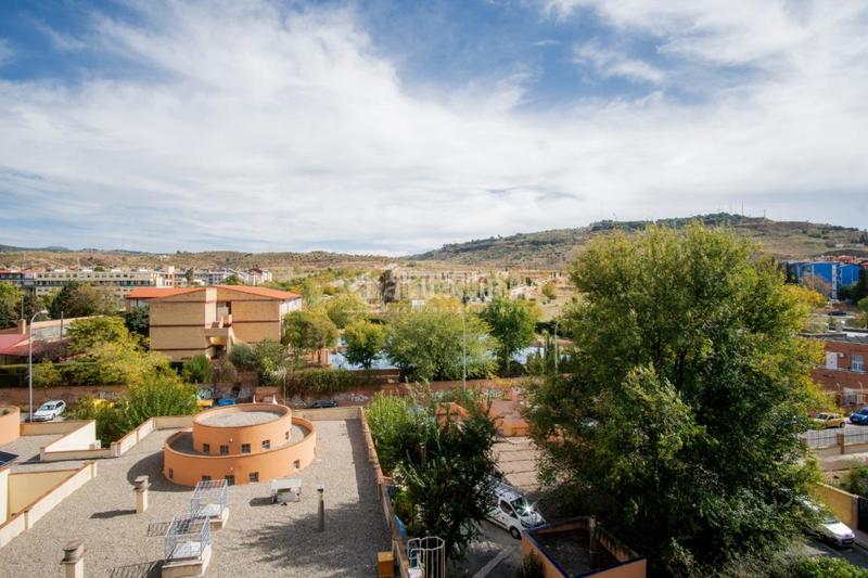 Foto 42c1ac26-0a12-432a-b974-a57b09e309aa. Appartement dans Cartuja Granada