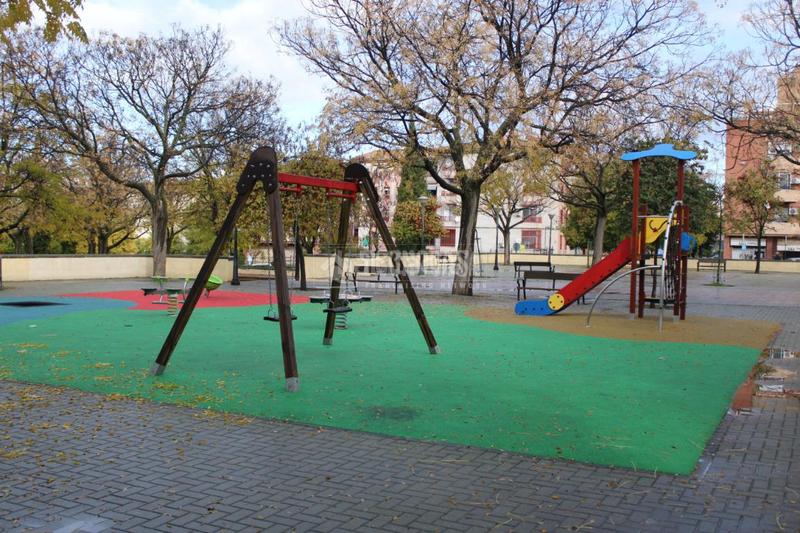 Foto 3fa352ca-2885-4582-ac64-44a382d3595f. Local commercial dans parque nueva Granada Granada