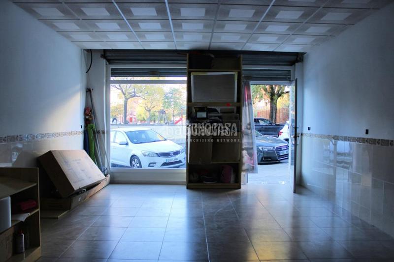 Foto dfb865d2-f4da-4dd7-b3eb-a13eeeca7ffc. Local commercial dans parque nueva Granada Granada