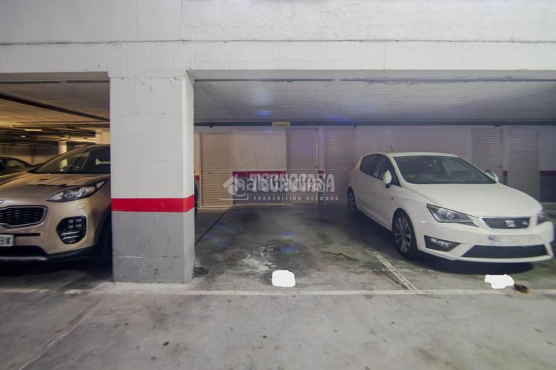 Foto 535c2e7d-d24a-4f49-a14d-d02d78e8f44c. Piso  en venta en Joaquina Eguaras Granada