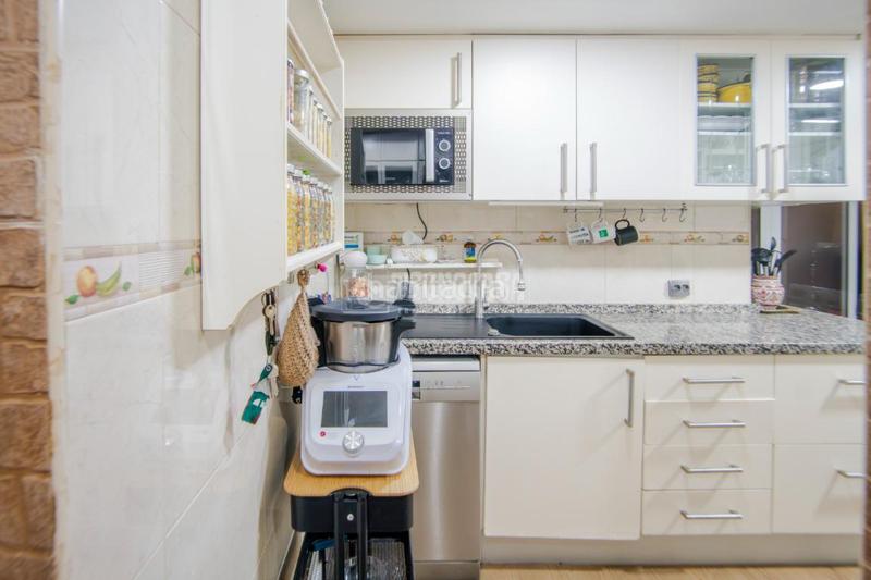 Foto 6ea7f4e8-558b-4b55-85ca-ab194d6cce30. Piso  en venta en Joaquina Eguaras Granada