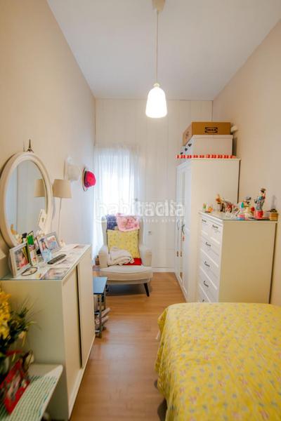 Foto 70af25ff-67dd-4cc3-ac89-b4a7a88ce887. Piso  en venta en Joaquina Eguaras Granada