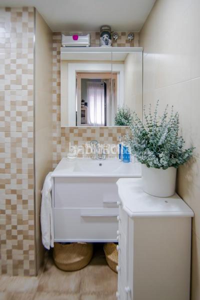 Foto b63e4a41-c95c-475b-9aa5-ff1e497b1ce0. Piso  en venta en Joaquina Eguaras Granada