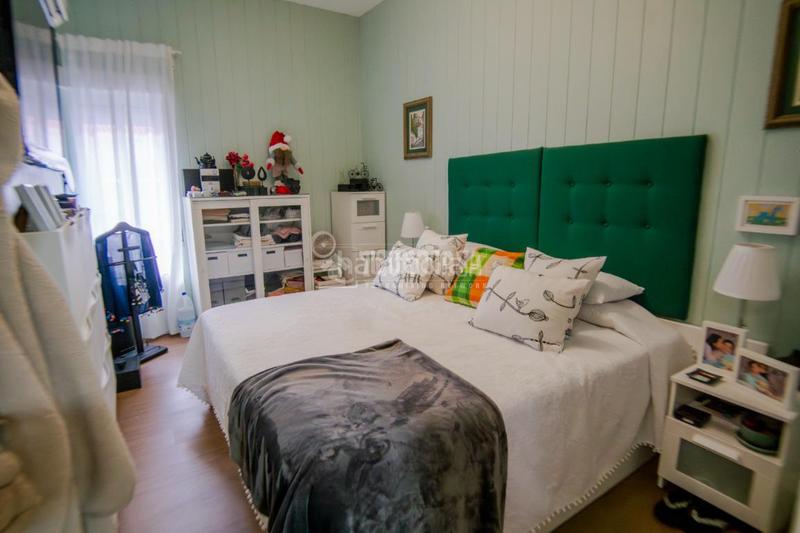 Foto e39f076e-8e0e-4a93-be7d-de9894ea3d68. Piso  en venta en Joaquina Eguaras Granada