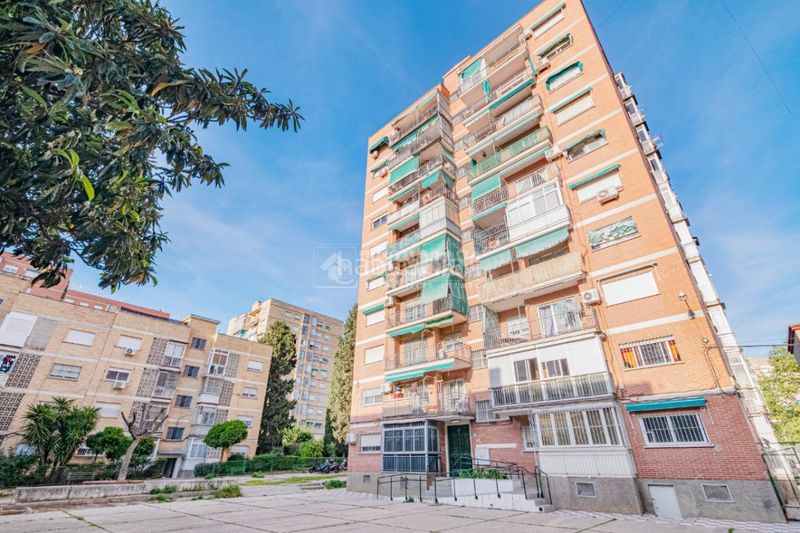 Foto b9eb9d9f-fd7b-4c31-a9f2-de3b4dfc678c. Pis a Cartuja Granada