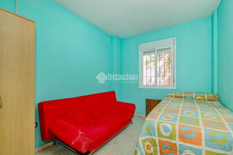 Foto afd47be5-e6ef-42e0-9e55-c9611f60ffc0. Pis amb aparcament a Almanjáyar Granada