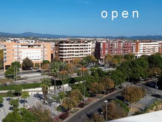 Piso en Centro. Piso situado en una de las avenidas más céntricas de córdoba