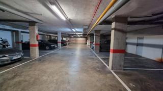 Parking coche en Santa Rosa - Valdeolleros. Zona santa rosa plaza de garaje y trastero