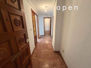 Appartement à Centro. Piso en pleno centro cerca del corte inglés