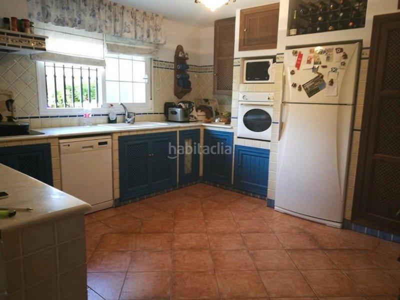 Foto 4fe9ff12-46fb-49ab-9d38-7034afdc9dff. Chalet mit heizung parking pool in El Brillante -El Naranjo - El Tablero Córdoba