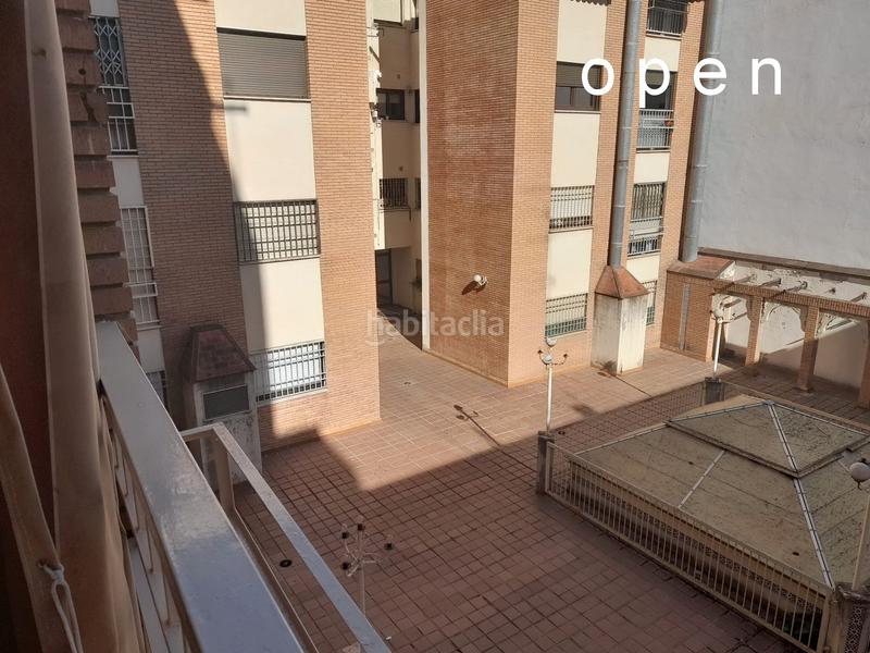 Foto 22739d7e-bc2b-428f-8165-9ab1d5c6be95. Rent flat with heating in Ciudad Jardín - Zoco Córdoba