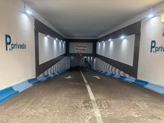 Aparcament cotxe a Centro. Plazas de garaje en bulevar gran capitán