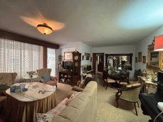 Etagenwohnung in Casco Histórico  - Ribera - San Basilio. Magnífico piso zona vallellano