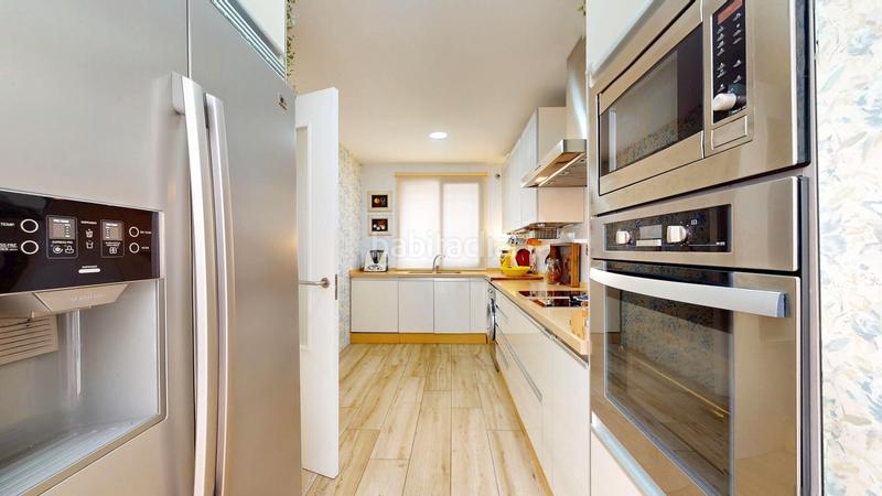 Foto beecef88-03f6-4f01-80ed-750c9abc9915. Semi detached house with heating parking in Poniente-Norte - Miralbaida - Parque Azahara Córdoba