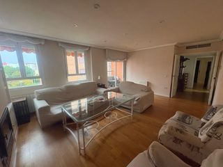 Pis en Centro. Vivienda de protecci�n oficial en zona vial norte