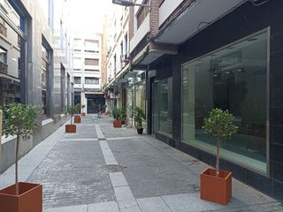 Business premise in Centro. Local en pleno centro de córdoba próximo a cruz conde