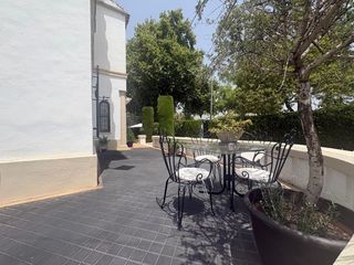 Chalet en El Brillante -El Naranjo - El Tablero. Exclusiva casa en avenida del brillante con jardín y terraza pri
