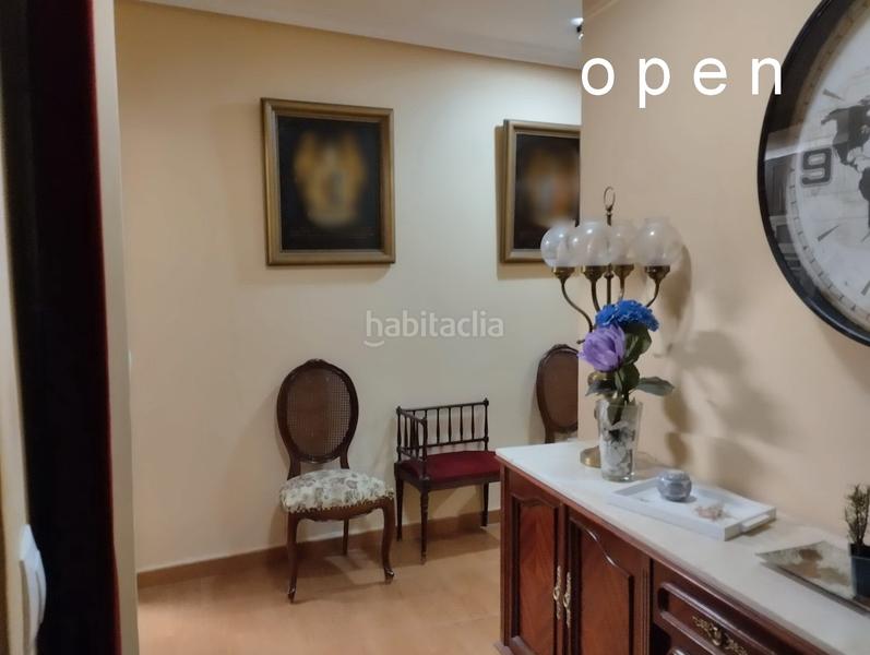 Foto b49a8118-6e65-4808-9281-9dcf8d6fe9f3. Piso en pleno Centro , en una ubicación ideal. en Córdoba